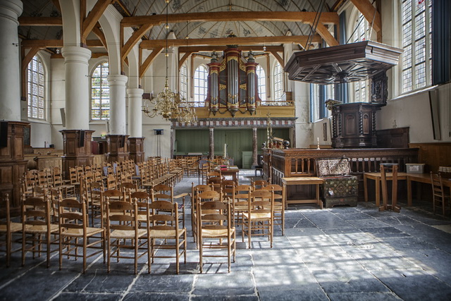 Interieur Broeker Kerk